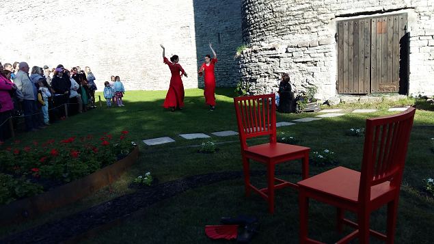   Tallinna Kopli Ametikooli aianduseriala �pilased Tallinna Lillefestivalil 2016