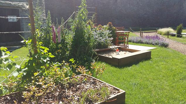   Tallinna Kopli Ametikooli aianduseriala �pilased Lillefestivalil 2017