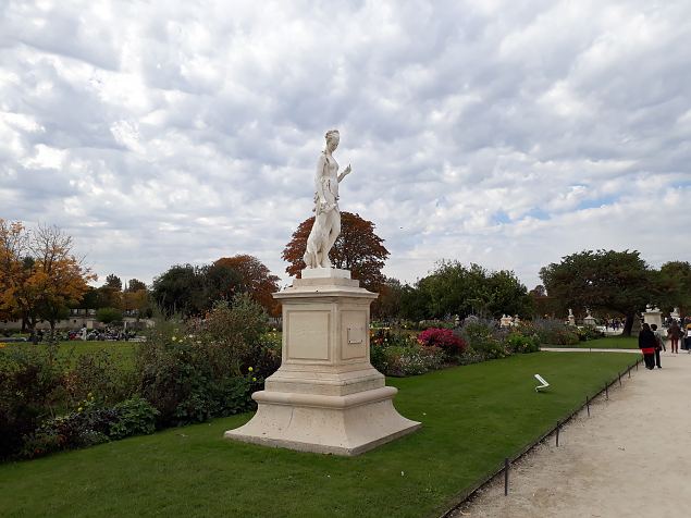   Pariisi aiad, pargid. Oktoober 2018