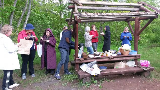   �pi�u Tabasalu Looduspargis. S��davate loodustaimede tundma�ppimine ja toiduks valmistamine 31.0