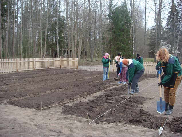   Tallinna Kopli Ametikooli aianduseriala �pilaste praktika Eesti Vaba�humuuseumis 22.-23.04.15